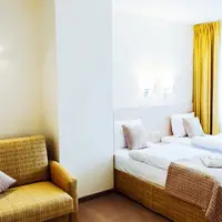 Dvojlôžková izba Komfort s prístelkou (20 m²)