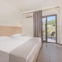 Dvoulůžkový pokoj, výhled na hory