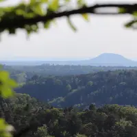 Skalní vyhlídka nad Pustým zámkem