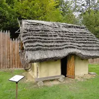 Rybí dům a Archeopark Chotěbuz