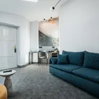 Suite (25–30 m²)