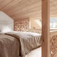 Dvojlôžková izba s balkónom, výhľadom na hory a mezanínom 2 (21 m²)