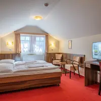 Depandance Vila - dvoulůžkový pokoj, přízemí a 1. patro (23–35 m²)