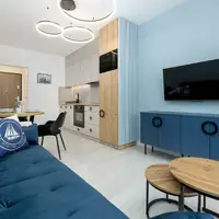 Štvorlôžkový apartmán na poschodí s balkónom (41 m²)