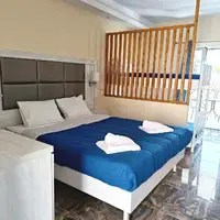 Rodinný pokoj, výhled do zahrady (25–30 m²)