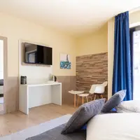 Třílůžkový pokoj s balkonem (24 m²)