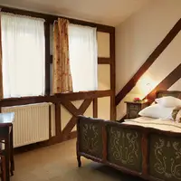 Dvoulůžkový pokoj ve vedlejší budově