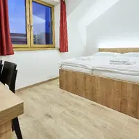 Dvojlôžková izba Superior s manželskou posteľou č.1