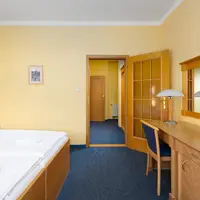 Trojlôžková izba