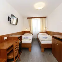 Dvoulůžkový pokoj s oddělenými postelemi