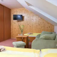Třílůžkový pokoj