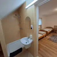 Trojlôžková izba