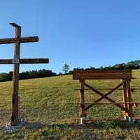 Obria lavička v obci Lúky