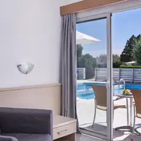 Bungalov se sdíleným bazénem (21 m²)