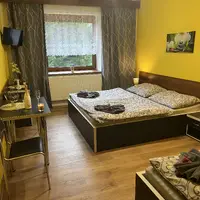 Trojlôžková (izba č. 1)