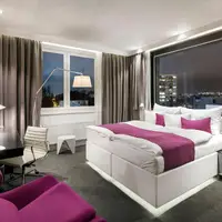 Izba typu Deluxe s manželskou posteľou alebo oddelenými posteľami a vírivou vaňou (26 m²)