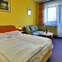 Dvoulůžkový pokoj s přistýlkou