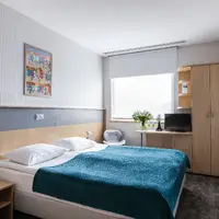 Dvoulůžkový pokoj s manželskou postelí (14 m²)