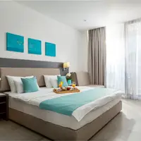 Trojlôžková izba Superior s balkónom (27 m²)