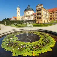 Zámek Jaroměřice nad Rokytnou s kostelem sv. Markéty