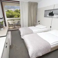 Dvoulůžkový pokoj s výhledem na hory