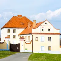 Zámek Růžkovy Lhotice