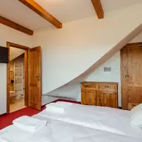 Komfort – dvojlôžková izba s balkónom (20 m²)