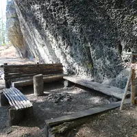 Trampské tábořiště pod skalní studánkou