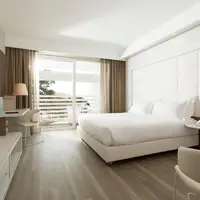 Superior s výhledem do zahrady (37–38 m²)