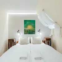 Trotuár (14 m²)
