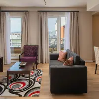 Executive Suite s dvěma ložnicemi (65–75 m²)