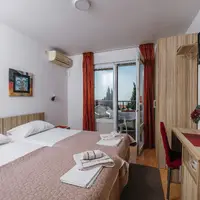 Apartmán s jednou spálňou a čiastočným výhľadom na more (30 m²)