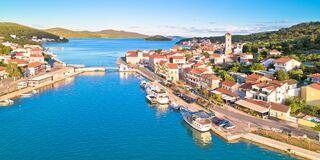 Pobyt v chorvatském Tisnu: přímo u moře, se snídaní