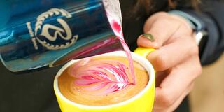 Baristický kurz a latte art: srdíčko a rozetka