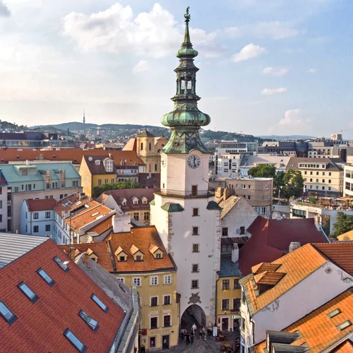 Michalská brána a muzeum zbraní