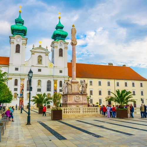 Benediktínsky kostol Sv. Ignáca z Loyoly, Győr