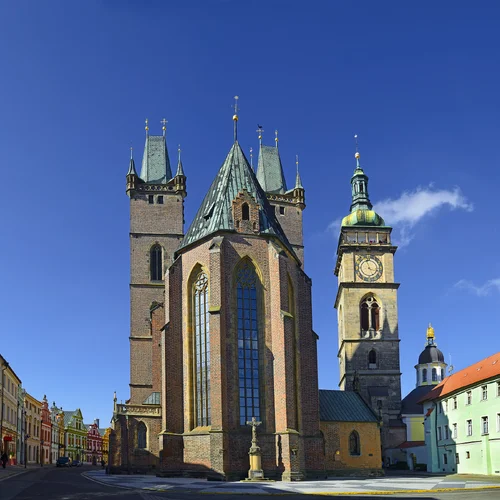 Chrám sv. Ducha a Bílá věž v Hradci Králové