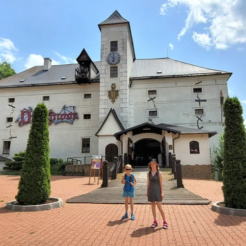 Strašidelný zámek Draxmoor