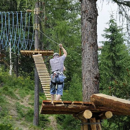 Veveričí lanový park