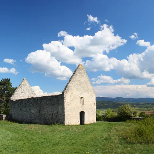 Kostol Všetkých svätých v Haluziciach