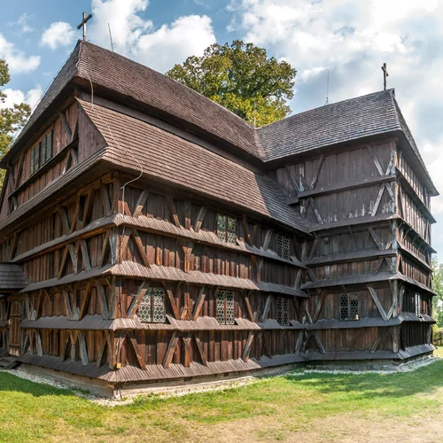 Artikulárny drevený kostol Hronsek