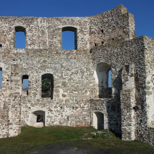 Zrúcanina hradu Dobrá Niva