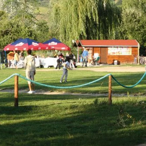 Športovo-rekreačný areál Ostrov