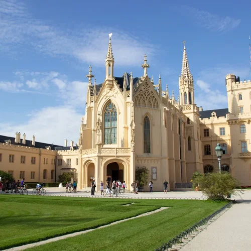 Za pamiatkami UNESCO i na víno do Lednicko-valtického areálu