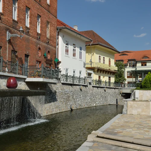 Terasa Szinva - námestie v centre Miškolca