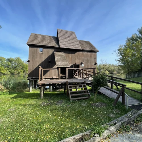 Vodný kolový mlyn a skanzen Jelka