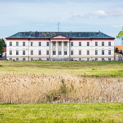Kaštieľ a park Dolná Krupá