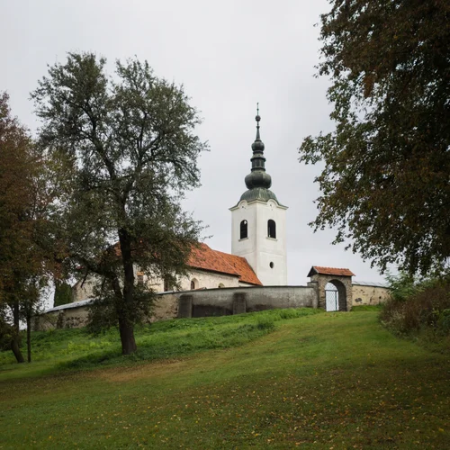 Stredoveký evanjelický kostolík Rimavská Baňa