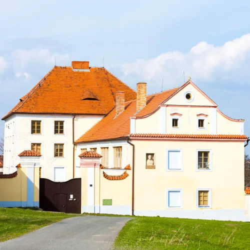 Zámek Růžkovy Lhotice