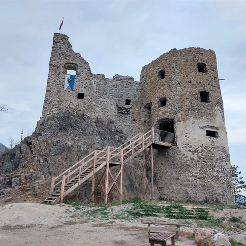 Hrad Revište